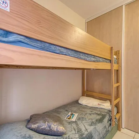 Cap Hermes-6 By Interhome